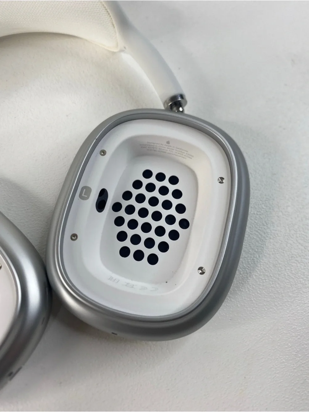 Apple AirPods Max Wireless Over-Ear Headset A2096 - Silver